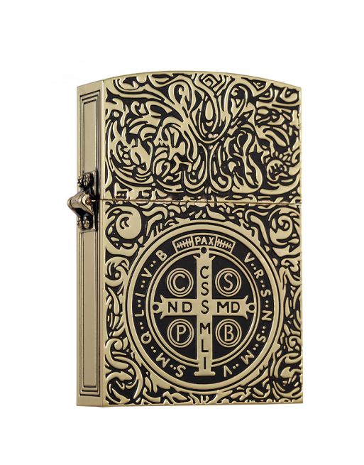 Constantine lighter i King Size filmstørrelse